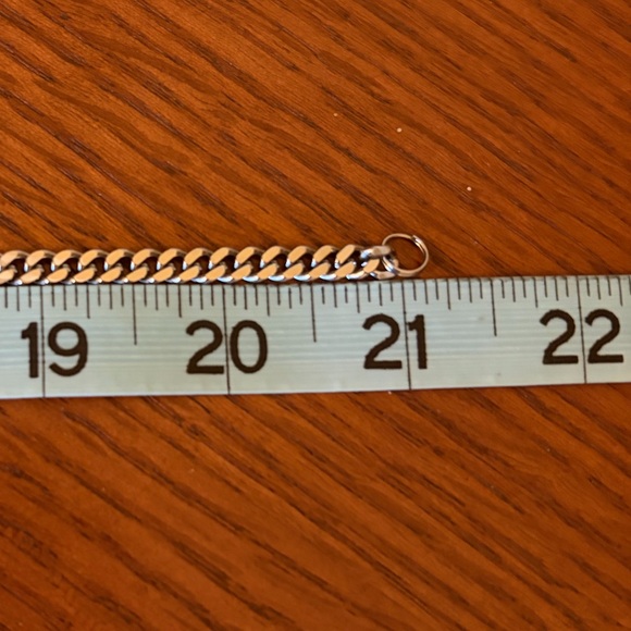 Cuban Link Chain - Picture 3 of 5